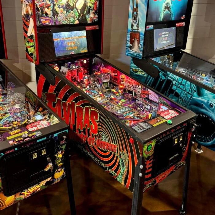 Elvira’s House Of Horrors (Premium)